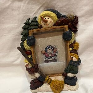 Boyds Bears Snowman Frame with Red and Green Accents